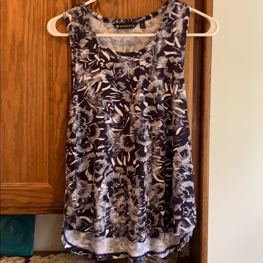 Athleta tank top breezy blue & white floral SP